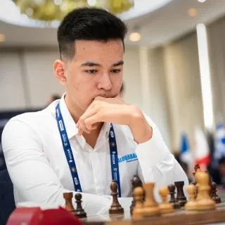 Nodirbek Abdusattorov